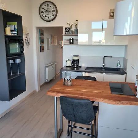 Beachhouse Apartment